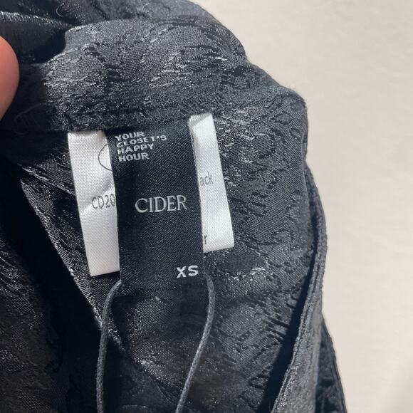 Cider XS Asymmetric Button Floral Brocade Wide Leg Cargo Pockets Pants Black - Picture 8 of 9